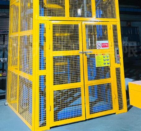 西华货梯可以安装在室外吗